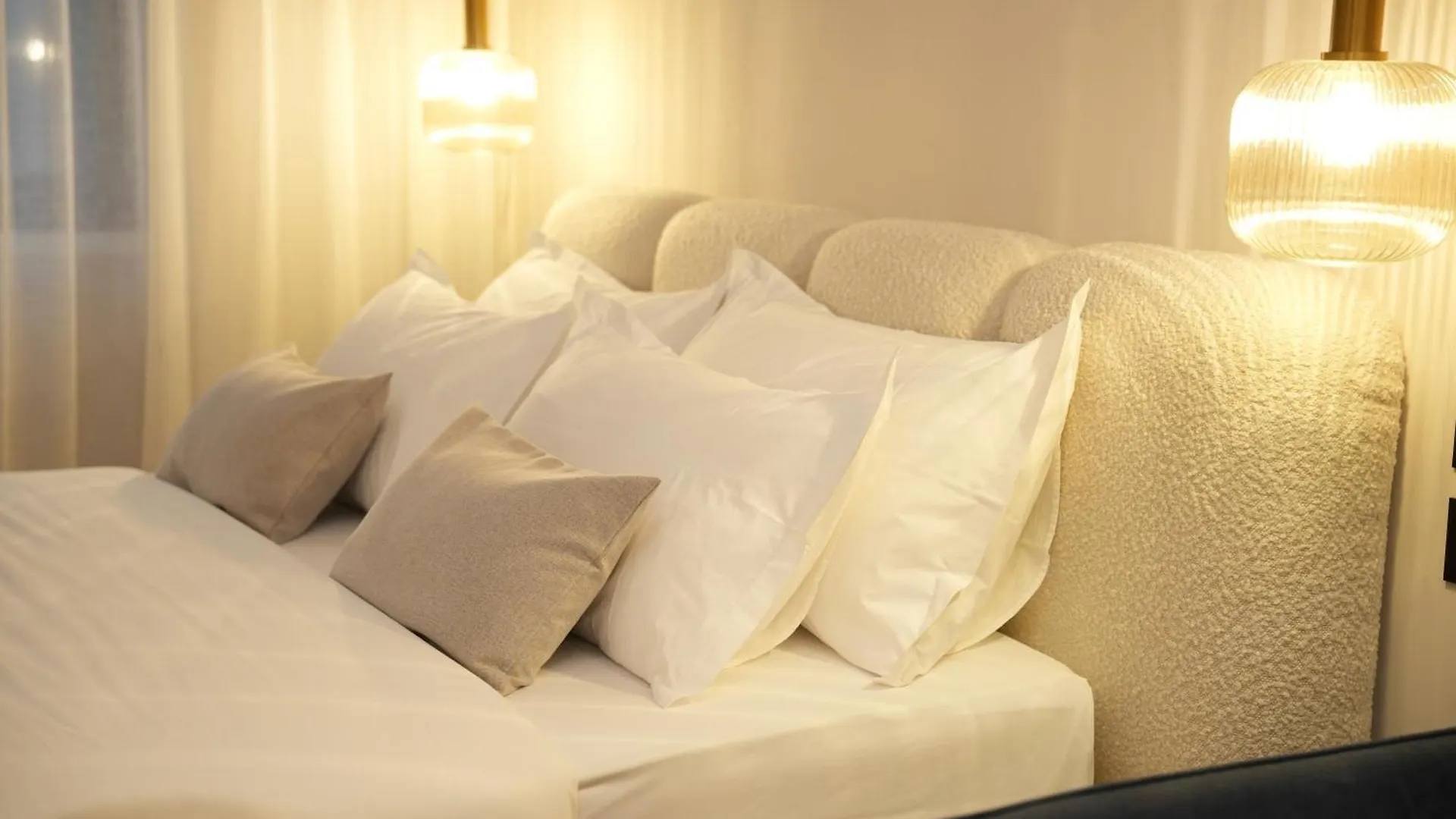 Nea Deluxe Apart-Hotel Tirana Appartamento