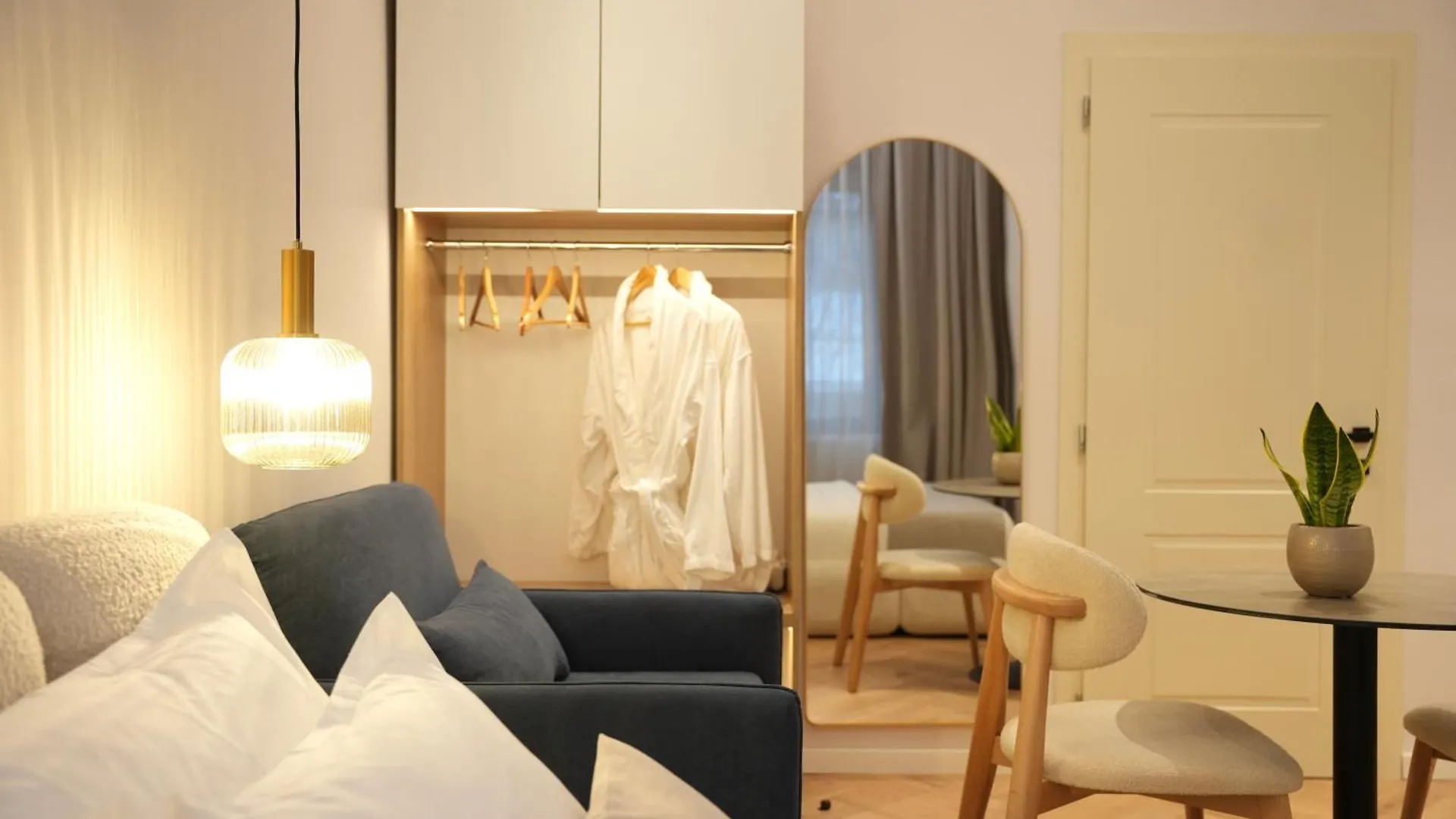 Nea Deluxe Apart-Hotel Tirana 0*,