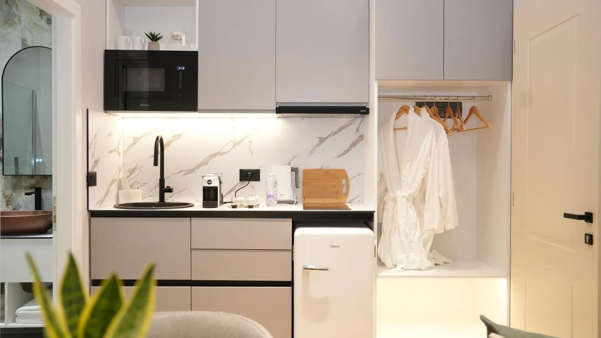 Nea Deluxe Apart-Hotel Tirana Appartamento