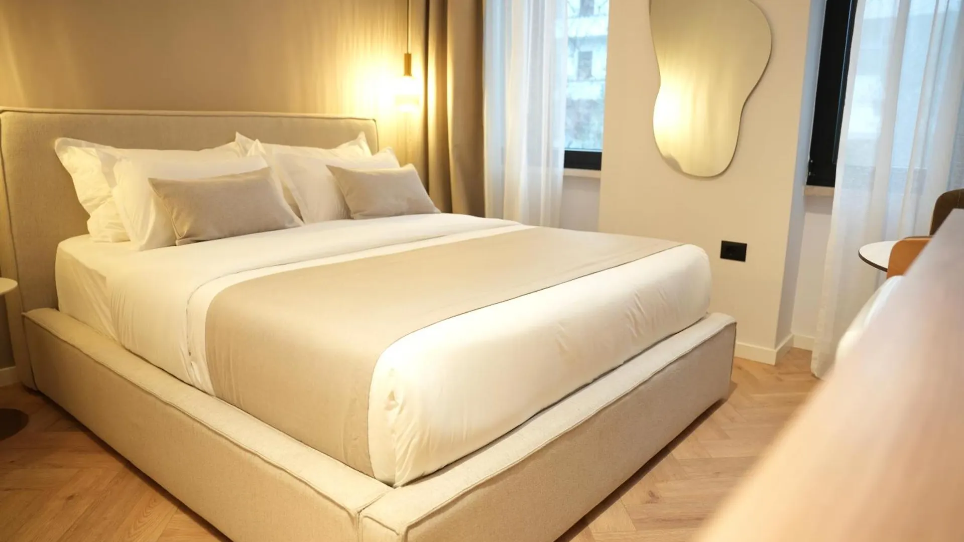 Nea Deluxe Apart-Hotel Tirana 0*,  Albania