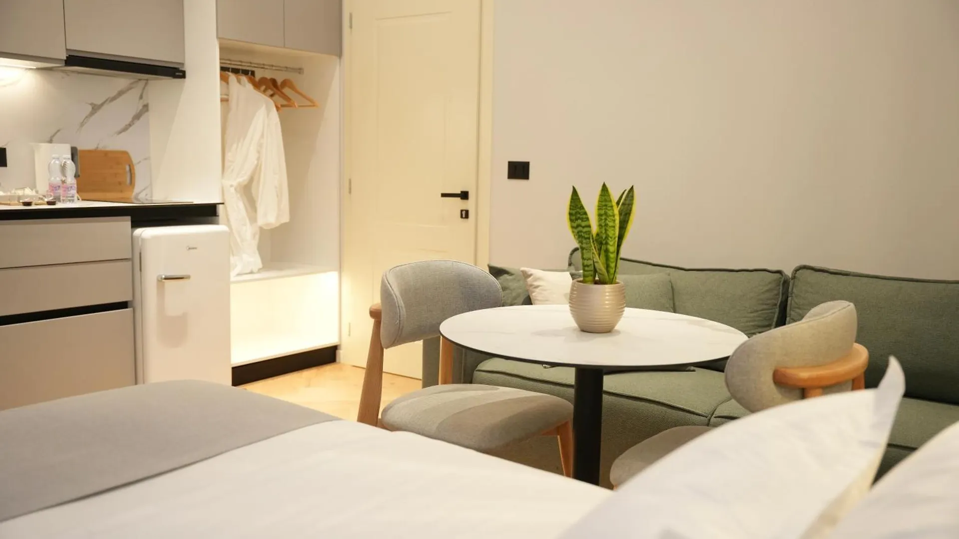 Apartment Nea Deluxe Apart-Hotel Tirana Albania
