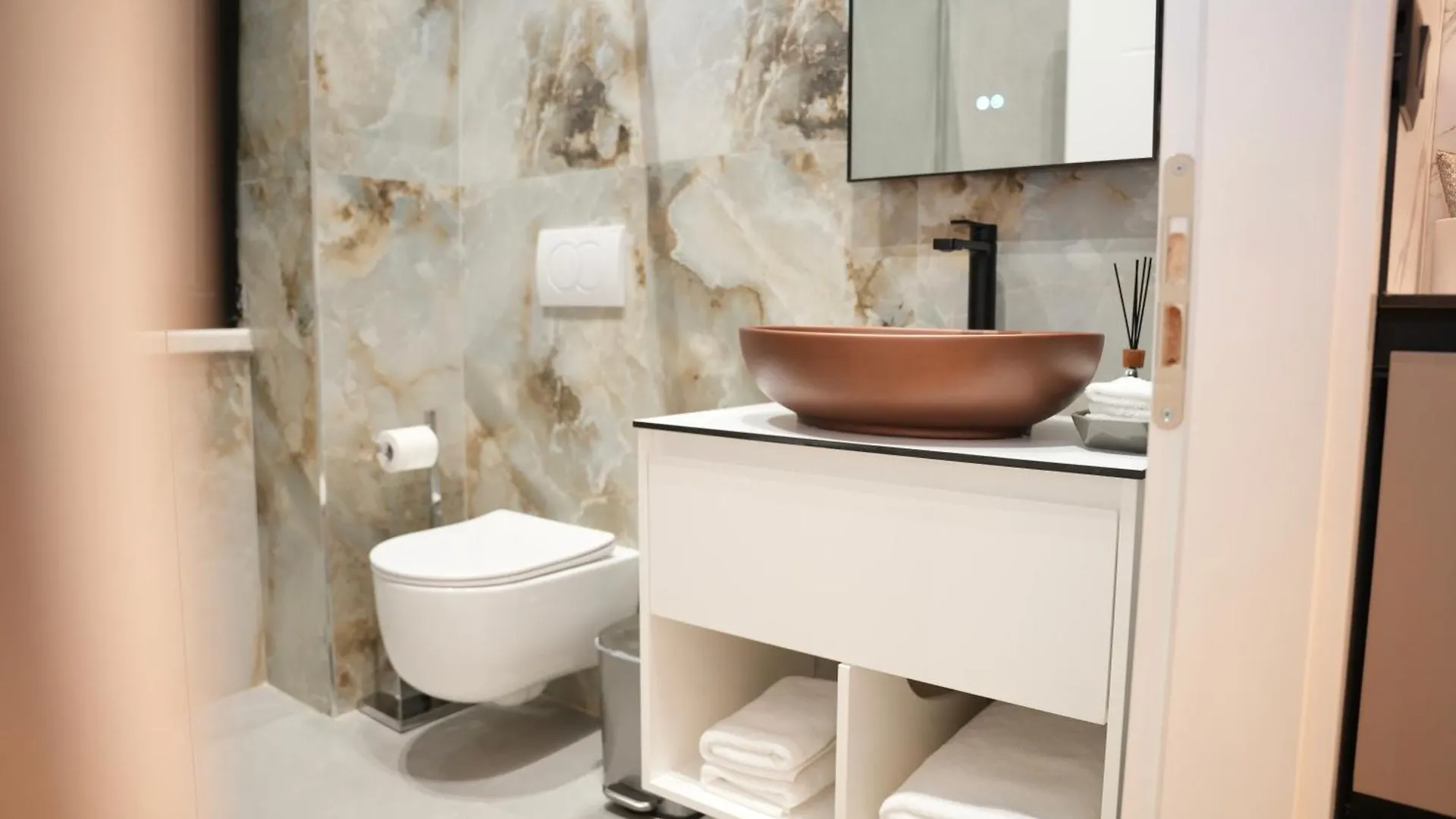 Nea Deluxe Apart-Hotel Tirana