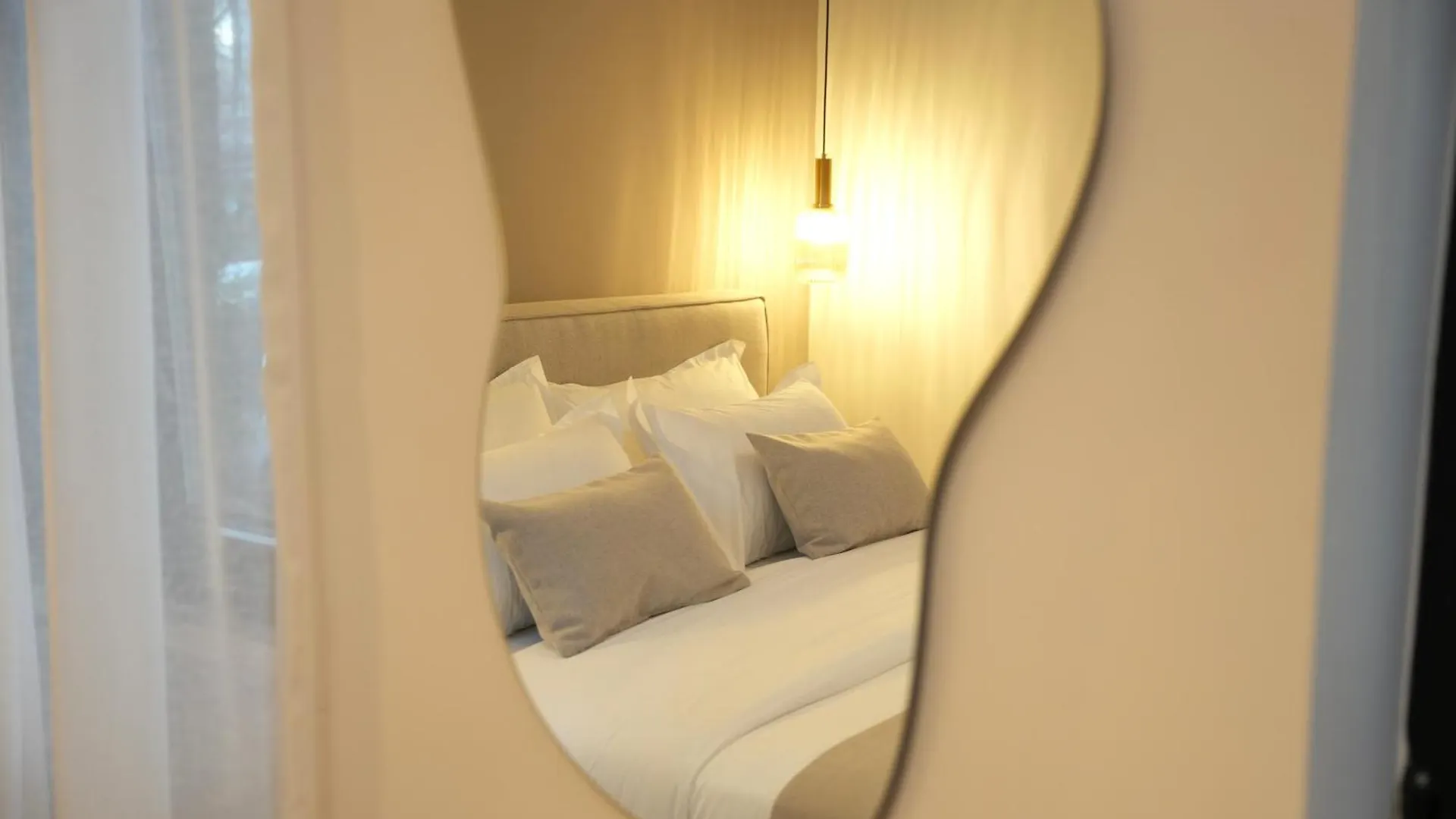 Nea Deluxe Apart-Hotel location