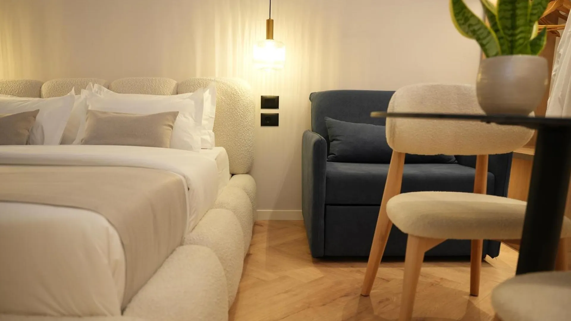 Nea Deluxe Apart-Hotel Tirana 0*,  Albania